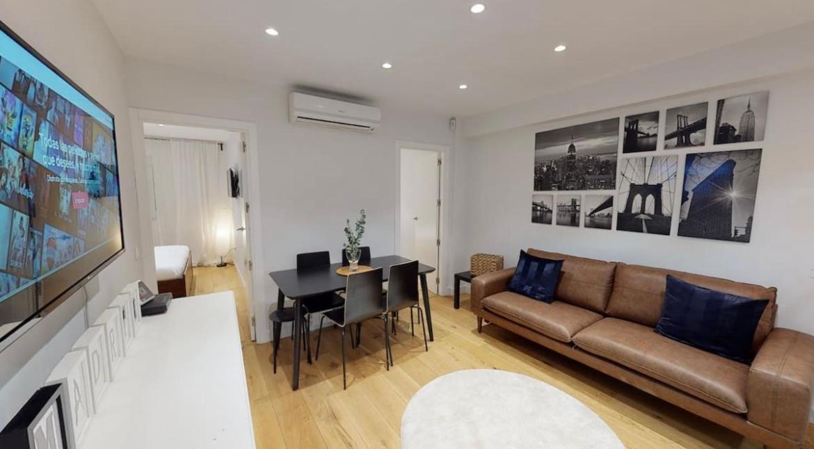 Edsam Brown Madrid Apartment Luaran gambar