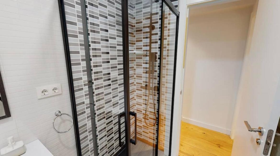 Edsam Brown Madrid Apartment Luaran gambar
