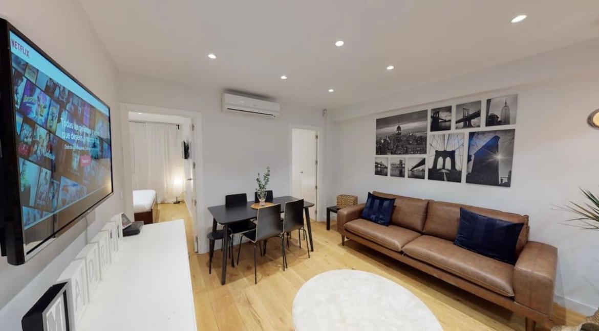 Edsam Brown Madrid Apartment Luaran gambar